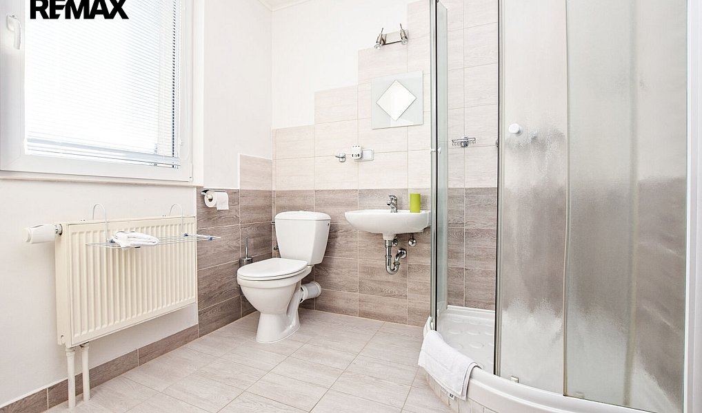 Prodej ubytovacího objektu 644 m², Kovářská – náhled fotky 15