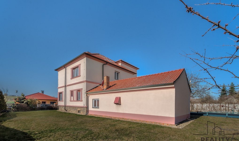 Prodej domu 405 m² s pozemkem 1 796 m², Šumná – náhled fotky 36