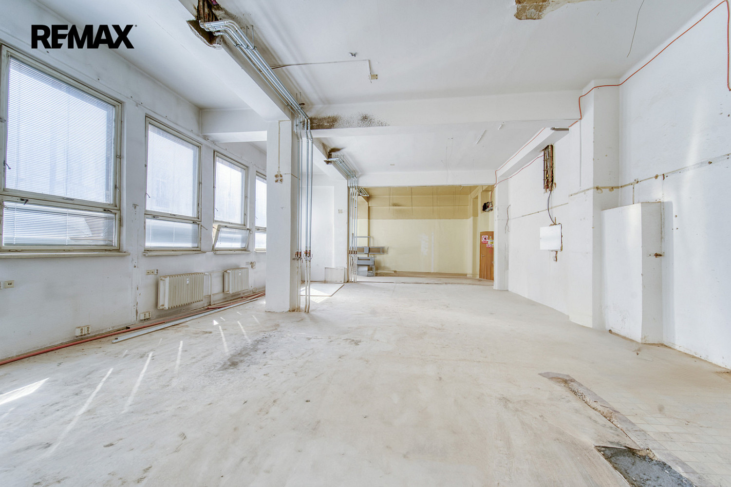 Pronájem obchodních prostor 183 m² - Widok 6