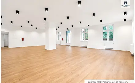 Pronájem kanceláře 177 m², Libušino údolí, Třebíč - Borovina