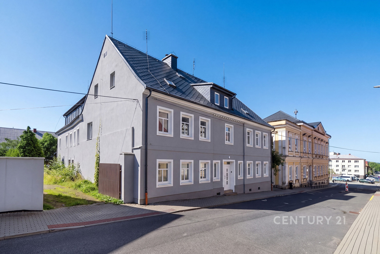 Prodej nájemního domu, činžáku 726 m²