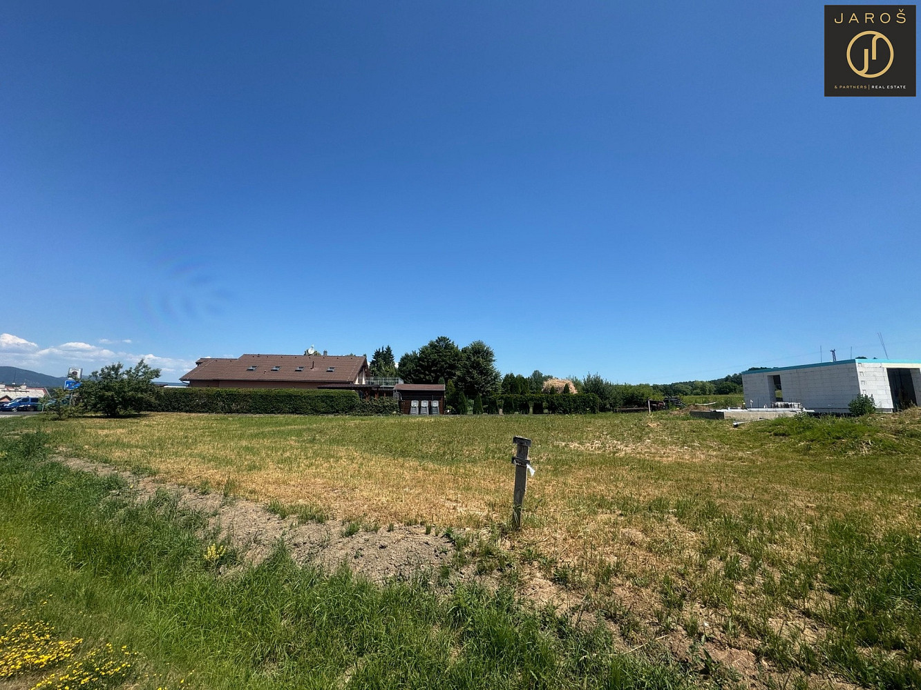 Prodej stavebního pozemku 844 m² – fotografie 2