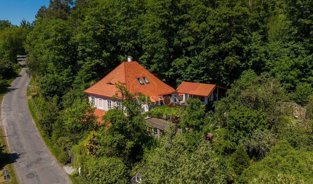 Prodej domu 190 m² s pozemkem 1 831 m², Kolinec – náhled fotky 46