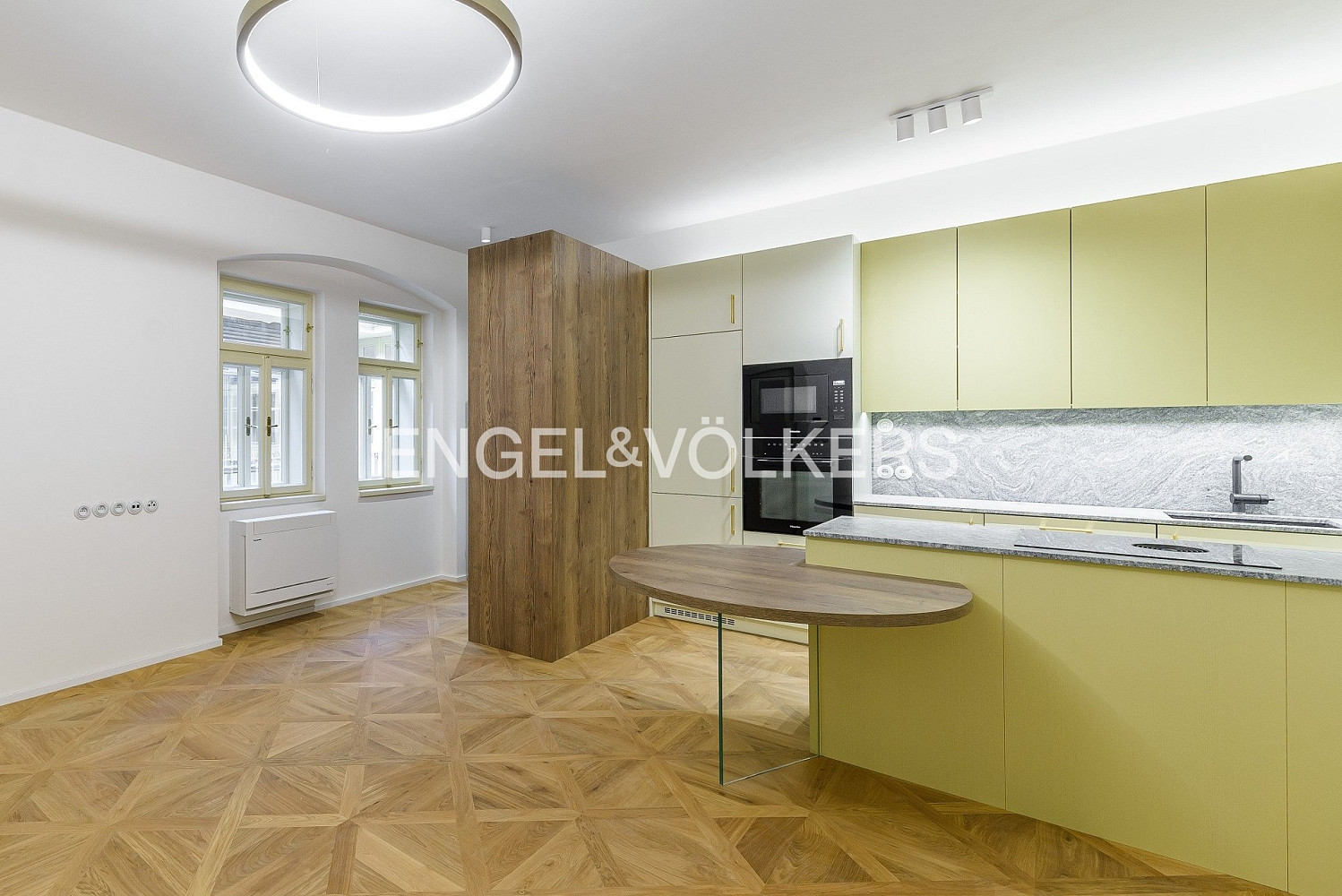 Pronájem bytu 2+kk 44 m² – fotografie 2