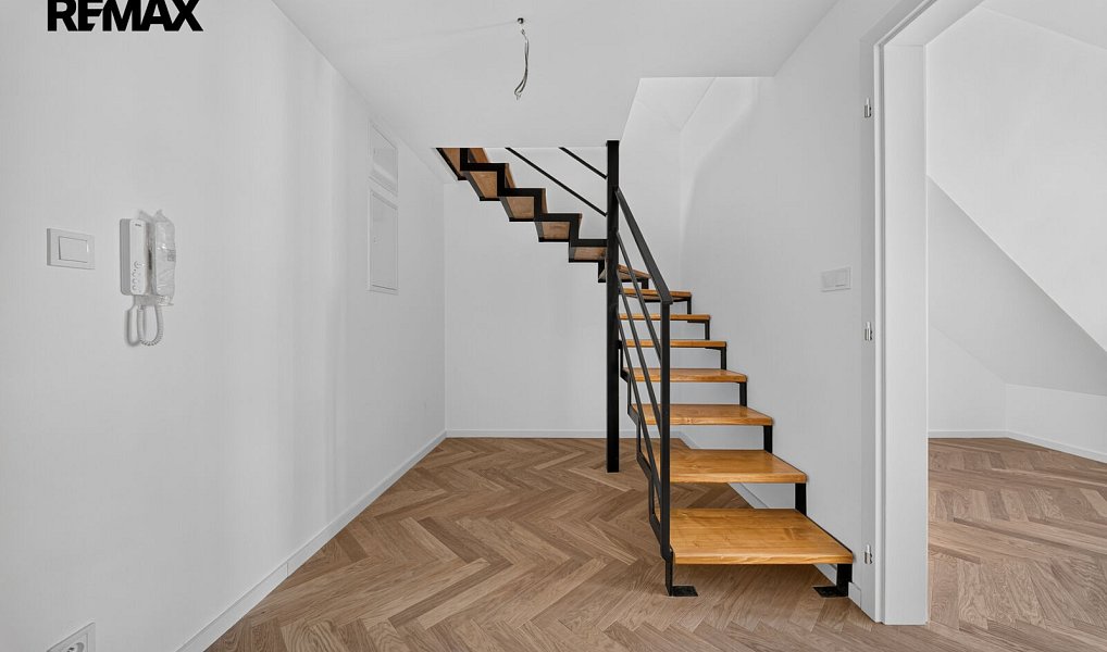 Prodej bytu 3+kk 80 m², Praha – náhled fotky 12