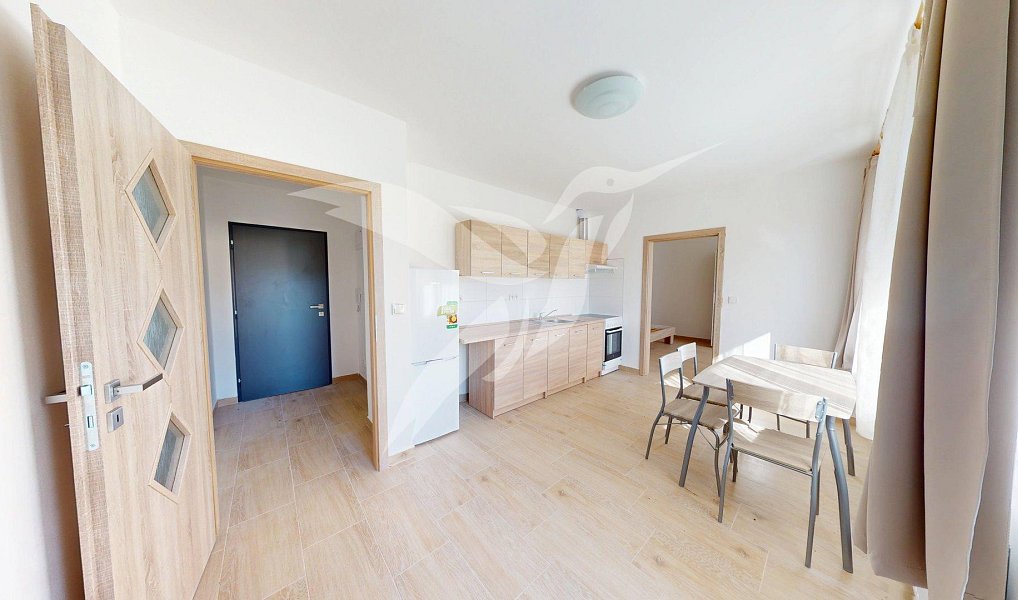 Pronájem bytu 2+kk 40 m², Dnešice – fotka 1 z 8