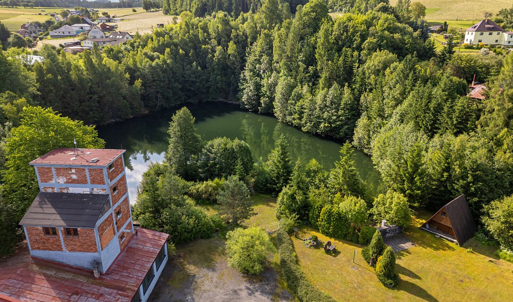 Prodej komerčního objektu (jiného typu) 371 m², Jesenný – náhled fotky 24