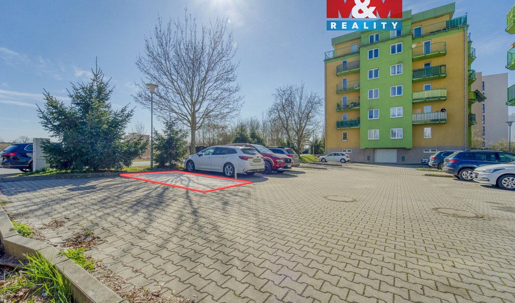 Pronájem garážového stání v Plzni, ul. Goldscheiderova, Plzeň – fotka 1 z 8
