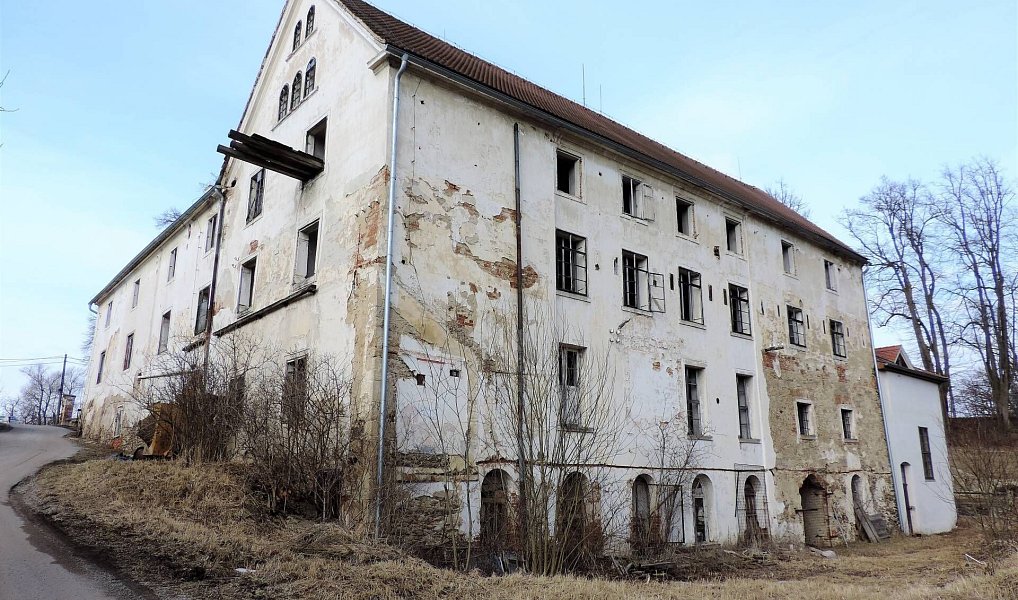 Prodej komerčního objektu (jiného typu) 5 000 m², Telč – náhled fotky 13