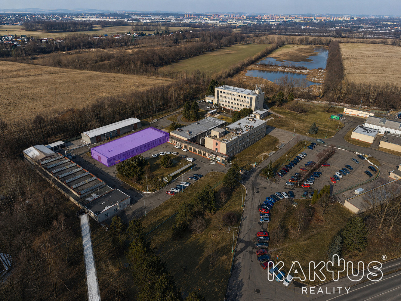 Pronájem skladovacích prostor 600 m² – fotografie 3