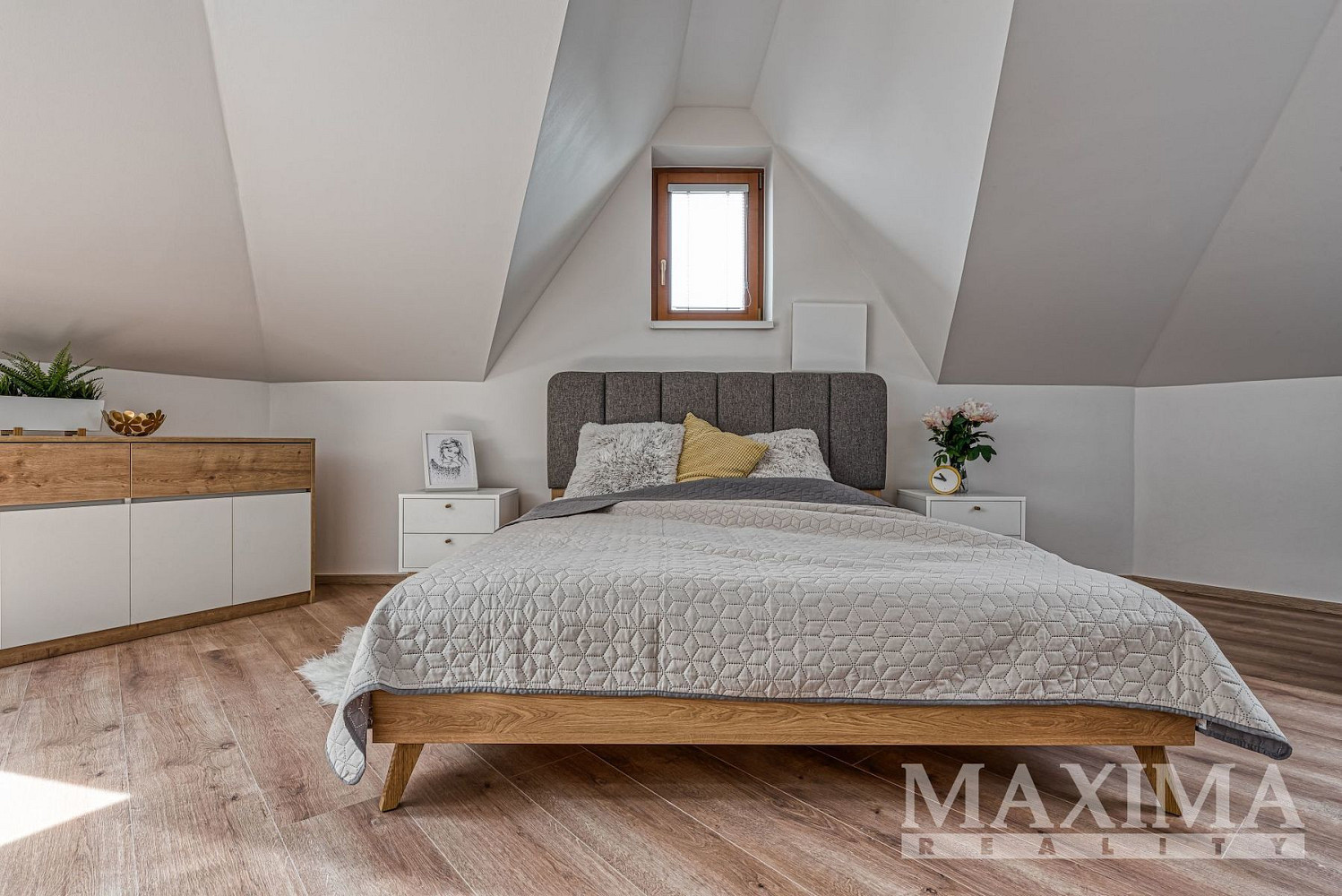 Pronájem bytu 1+kk 41 m² – fotografie 2