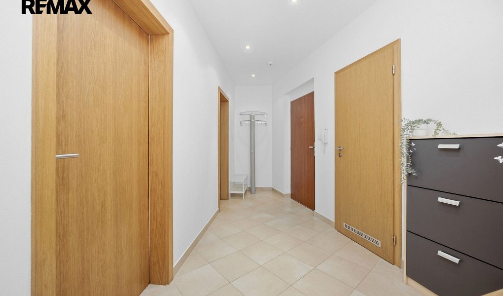 Prodej bytu 2+kk 58 m², Praha – náhled fotky 16