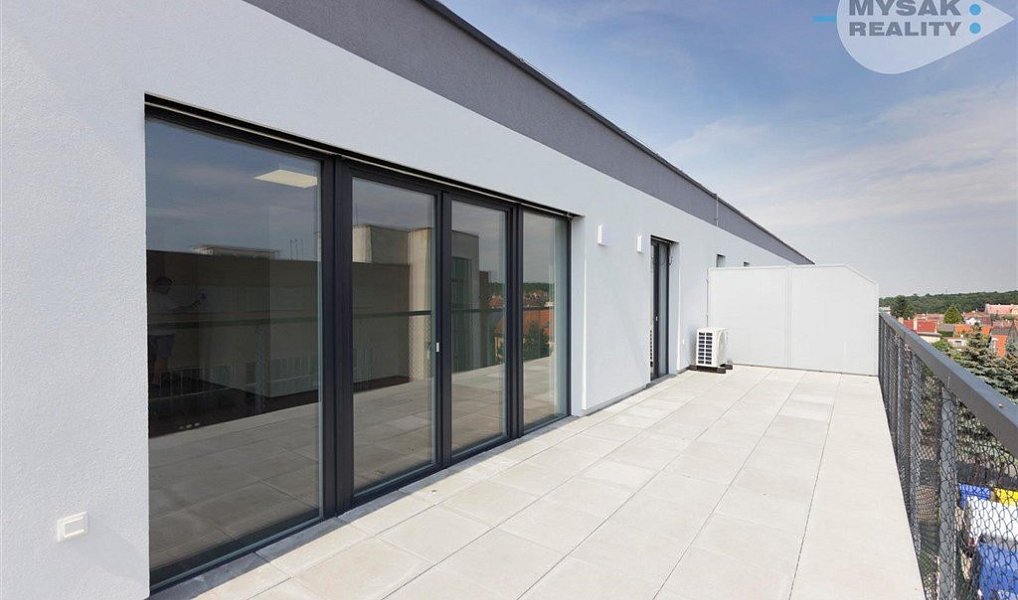 Prodej bytu 4+kk 148 m², Kladno – náhled fotky 3