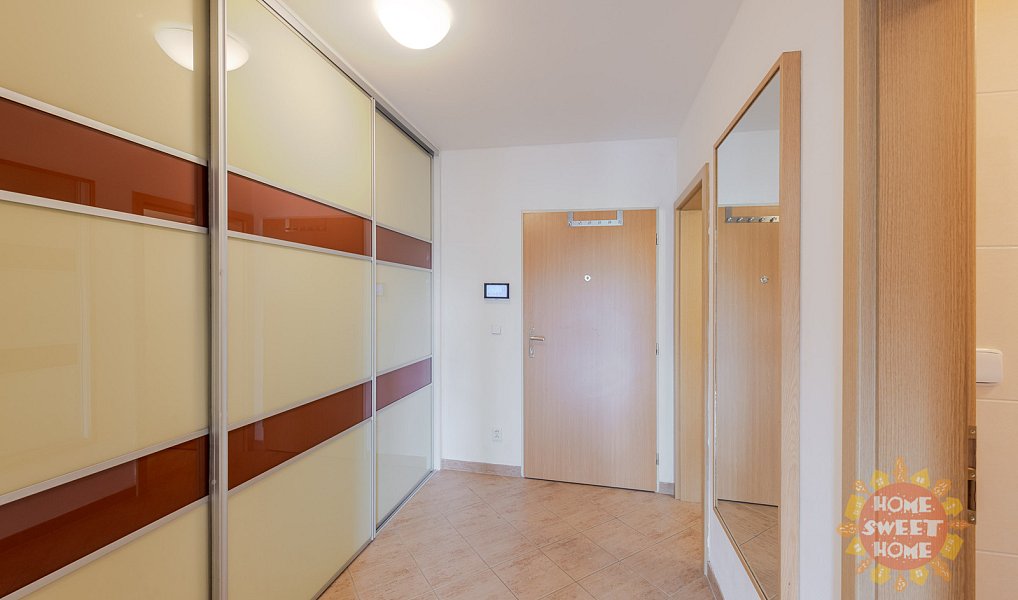Prodej bytu 1+kk 55 m², Praha – náhled fotky 10