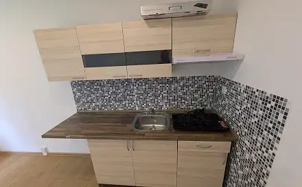 Pronájem bytu 1+kk 21 m², Na Podlesí, Kadaň, okres Chomutov