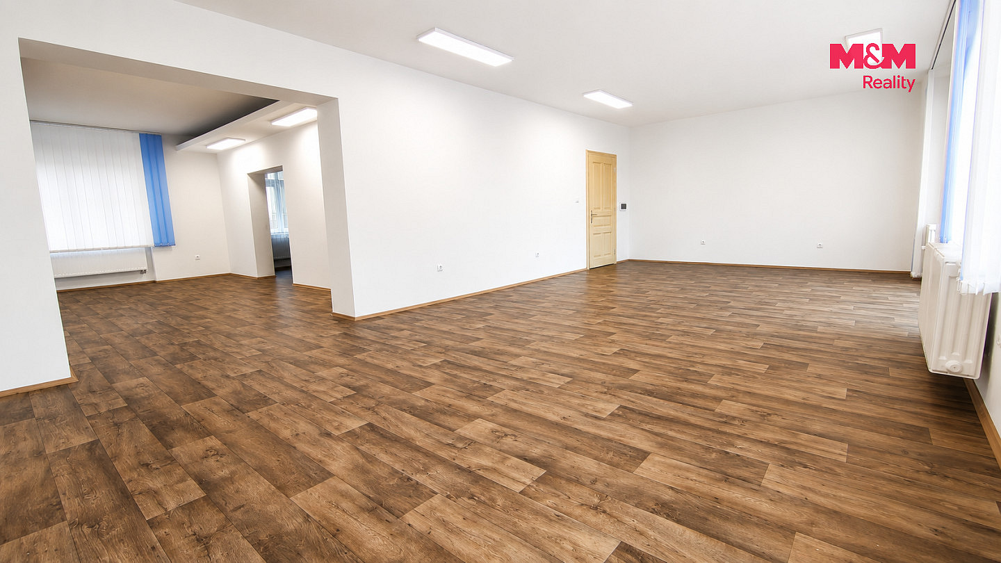 Pronájem kanceláře 99 m² – fotografie 2