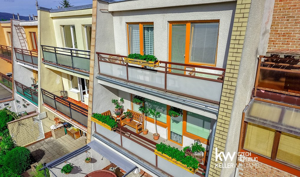 Prodej domu 252 m² s pozemkem 304 m², Teplice – náhled fotky 3