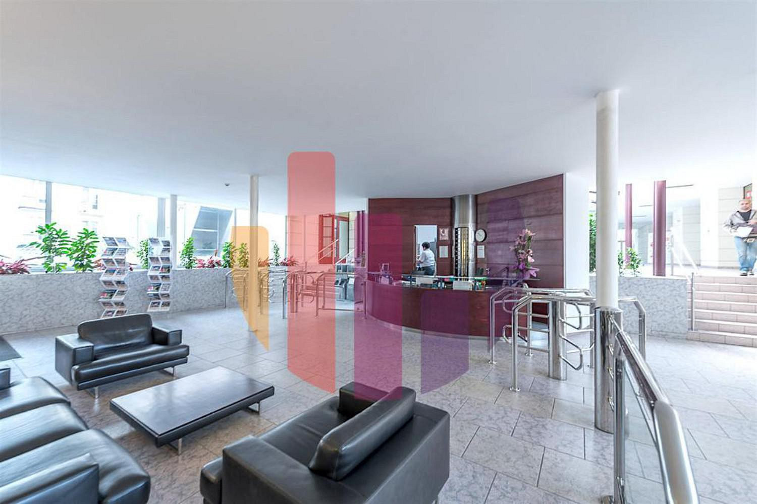 Pronájem kanceláře 554 m² — photo 2