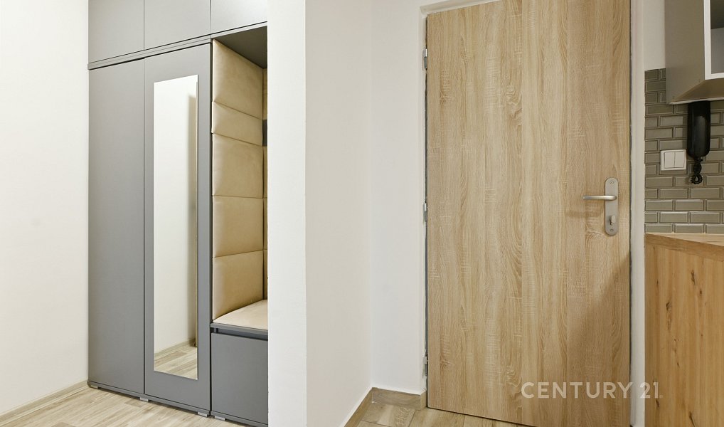 Pronájem bytu 2+kk 42 m², Chomutov – náhled fotky 12