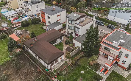 Prodej domu 240 m² s pozemkem 738 m², Hradec Králové - Třebeš