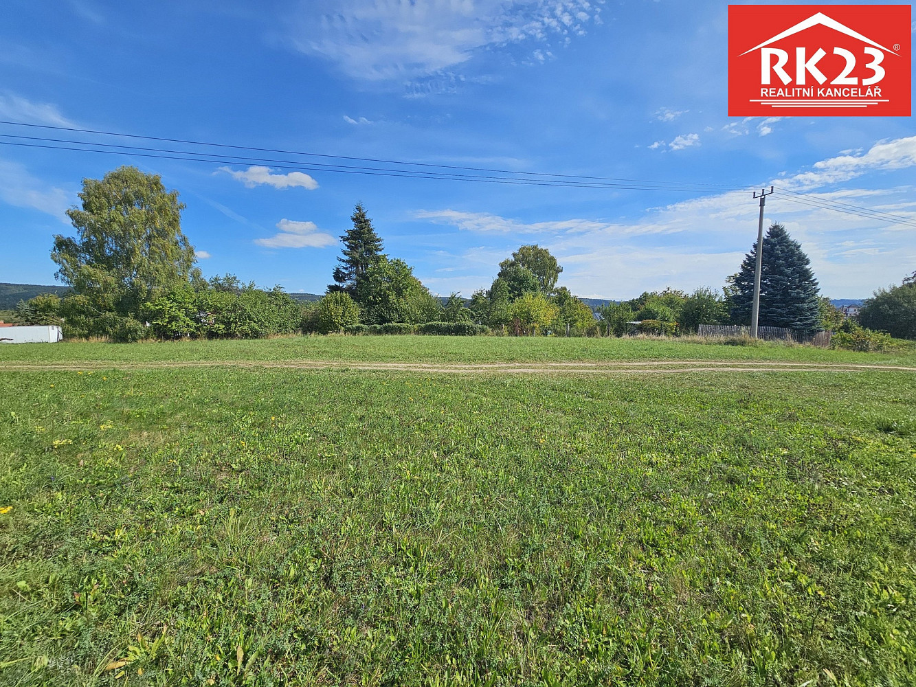 Prodej stavebního pozemku 1 355 m²