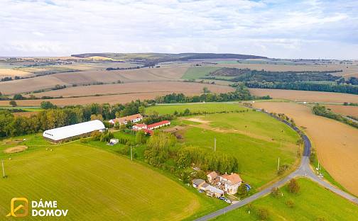 Prodej stavebního pozemku 3 050 m², Soběsuky - Skržice, okres Kroměříž