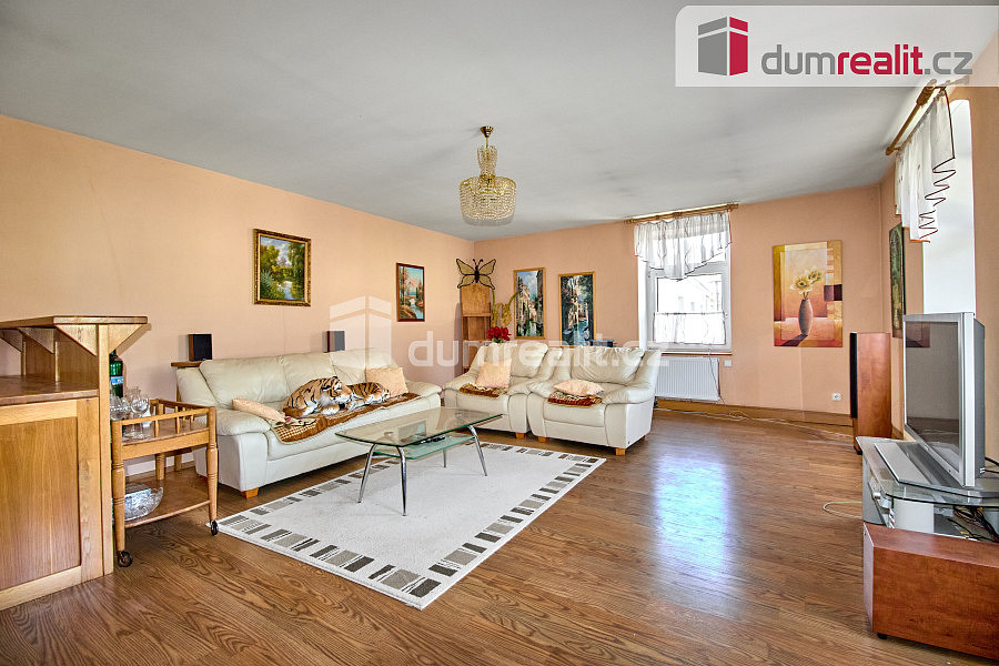 Prodej domu 980 m² s pozemkem 1 361 m² — photo 5