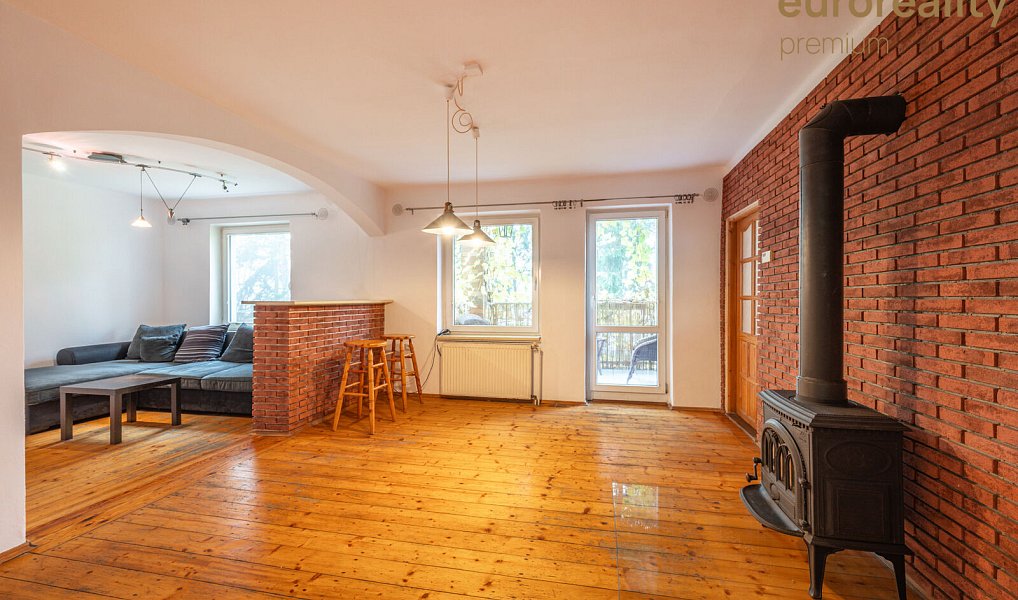 Pronájem bytu 3+1 85 m², Tachov – náhled fotky 3