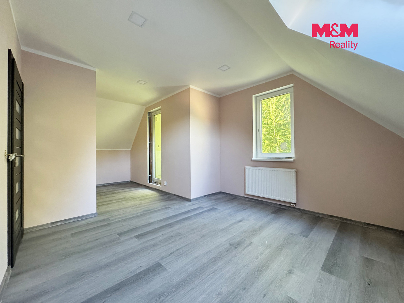 Prodej domu 202 m² s pozemkem 1 592 m² – fotografie 3