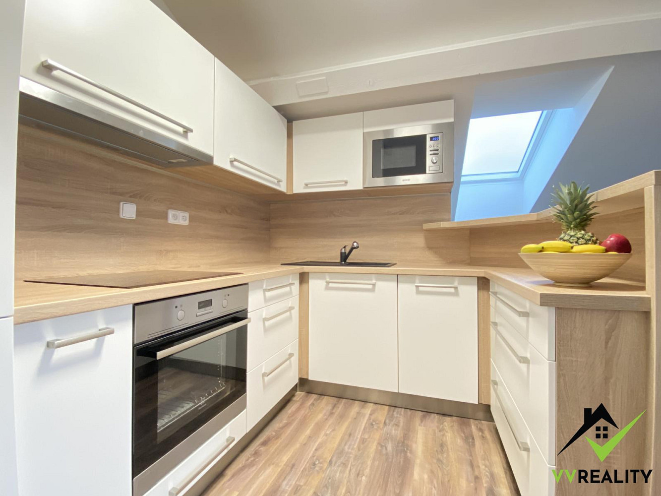 Pronájem bytu 2+kk 80 m²