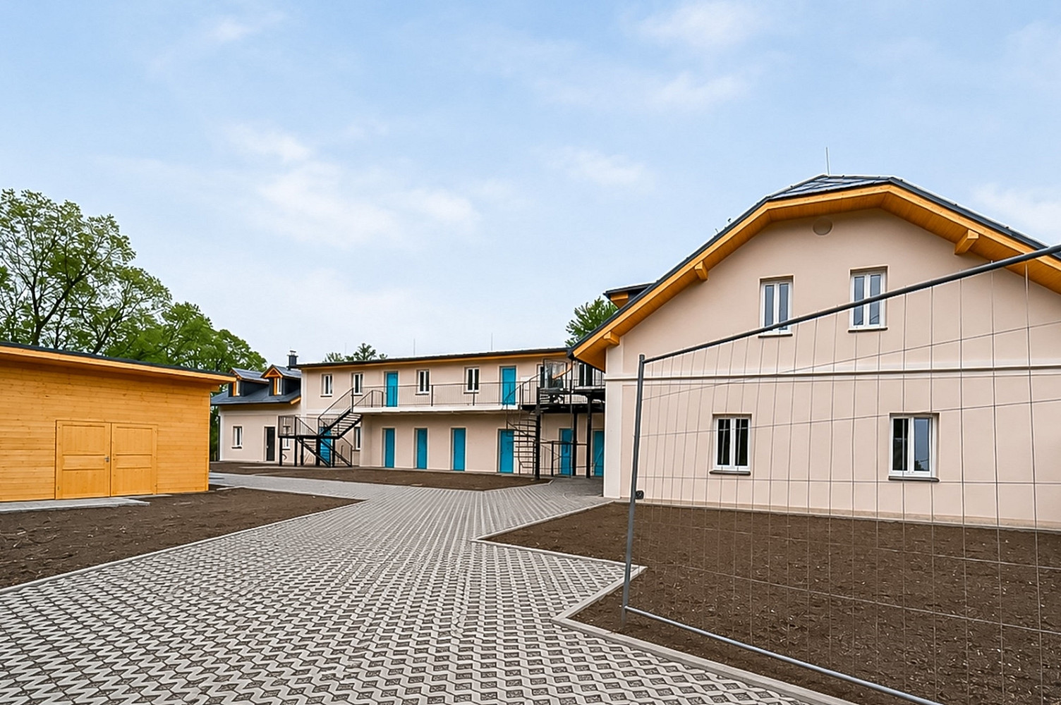 Prodej komerčního objektu (jiného typu) 42 m² – další