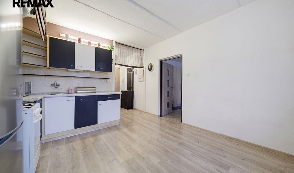 Prodej bytu 1+1 33 m², Karlovy Vary – náhled fotky 9