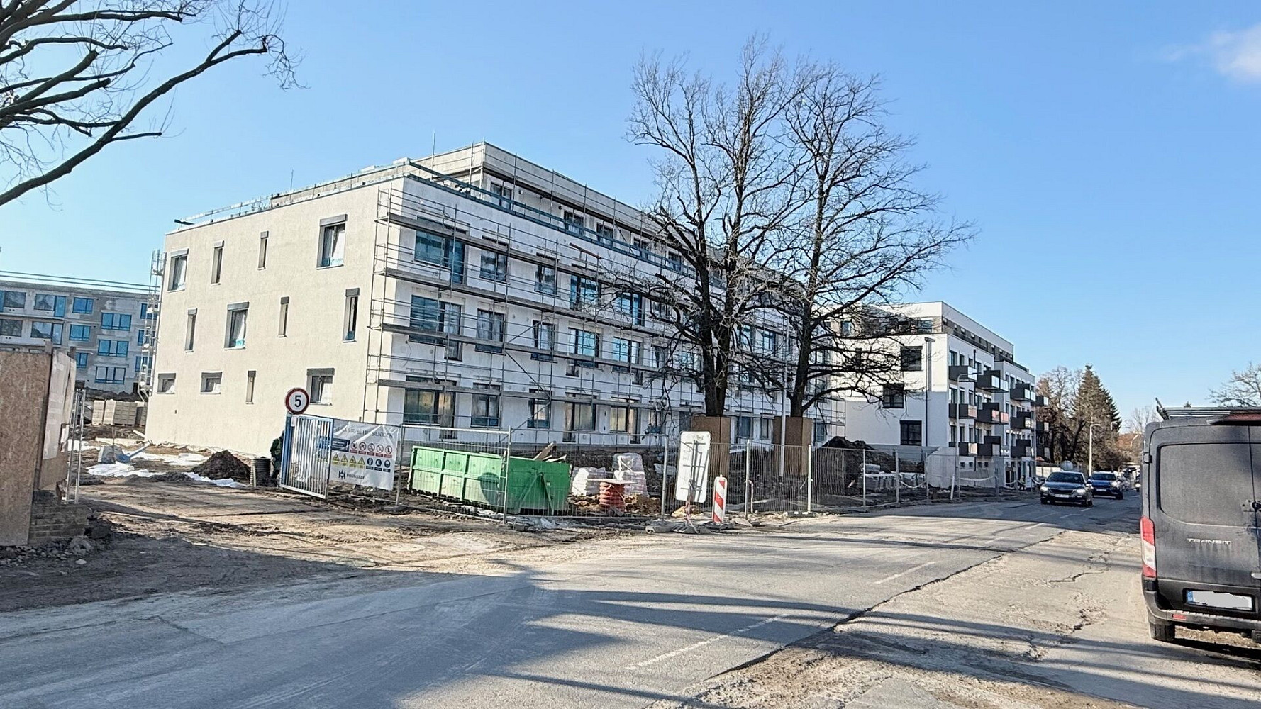 3 rooms, 74.0 m² in Kladno