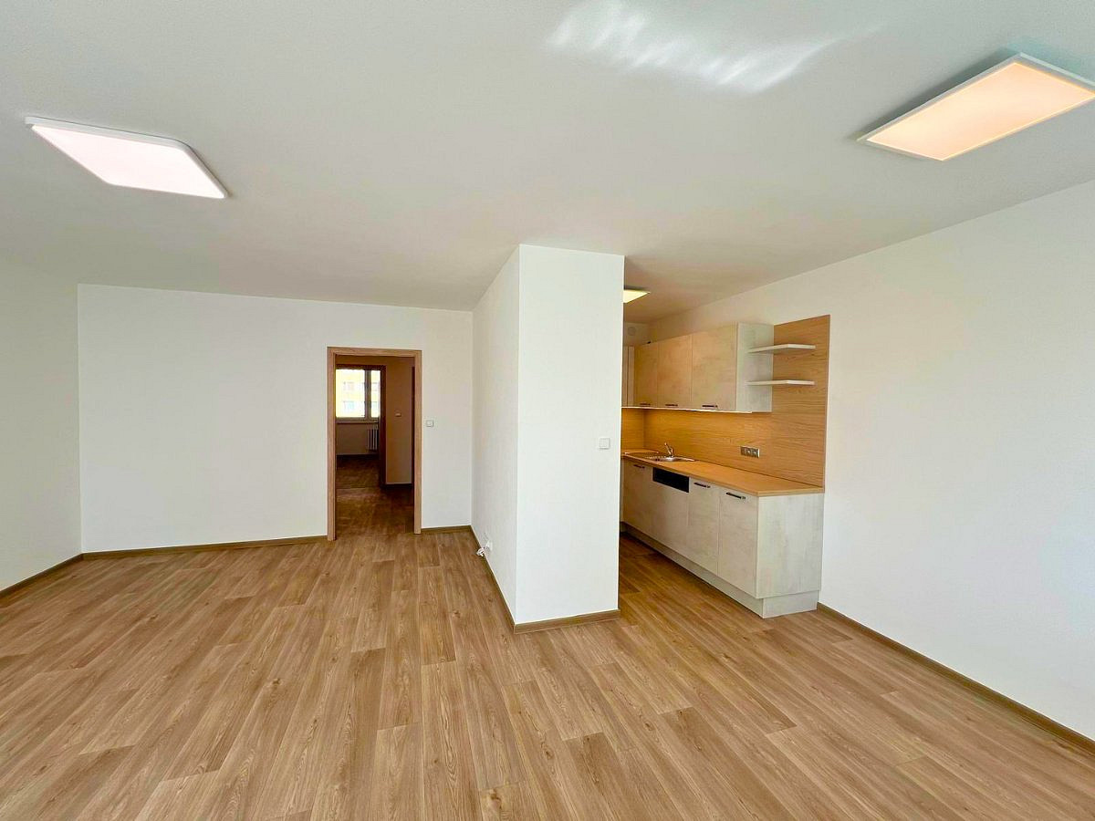 Pronájem bytu 3+kk 72 m² – fotografie 3