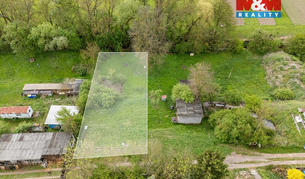 Prodej stavebního pozemku 733 m², Slaný – náhled fotky 2
