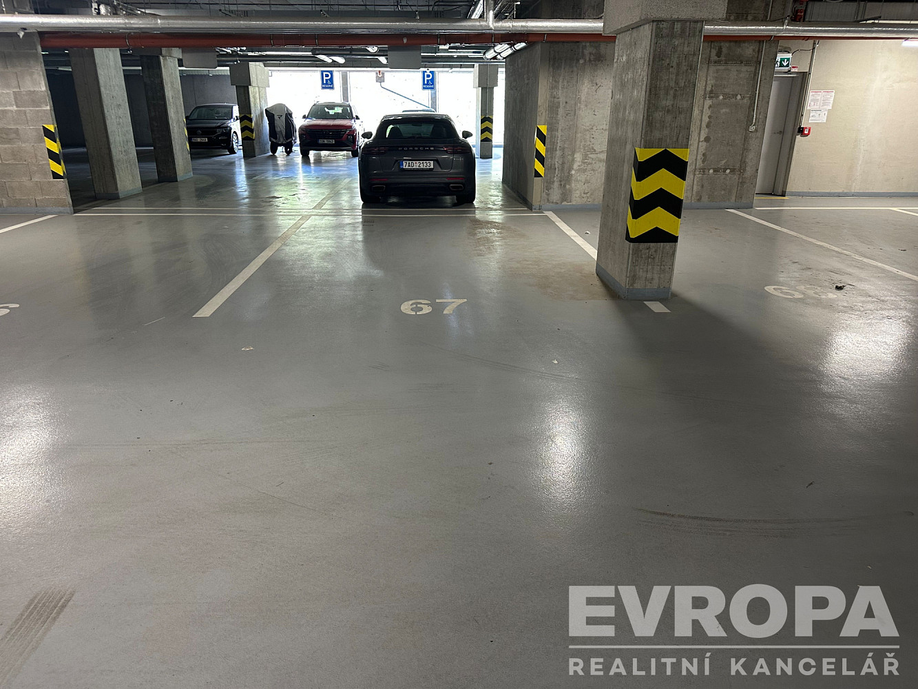 Prodej garážového stání (20 m2) v praze vysočanech ul. čerpadlová