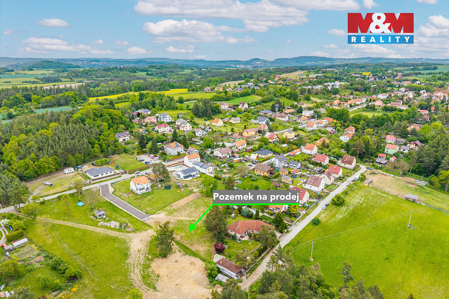 Prodej stavebního pozemku 1 060 m² — photo 2