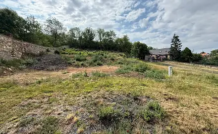 Prodej stavebního pozemku 1 657 m², Bečov, okres Most