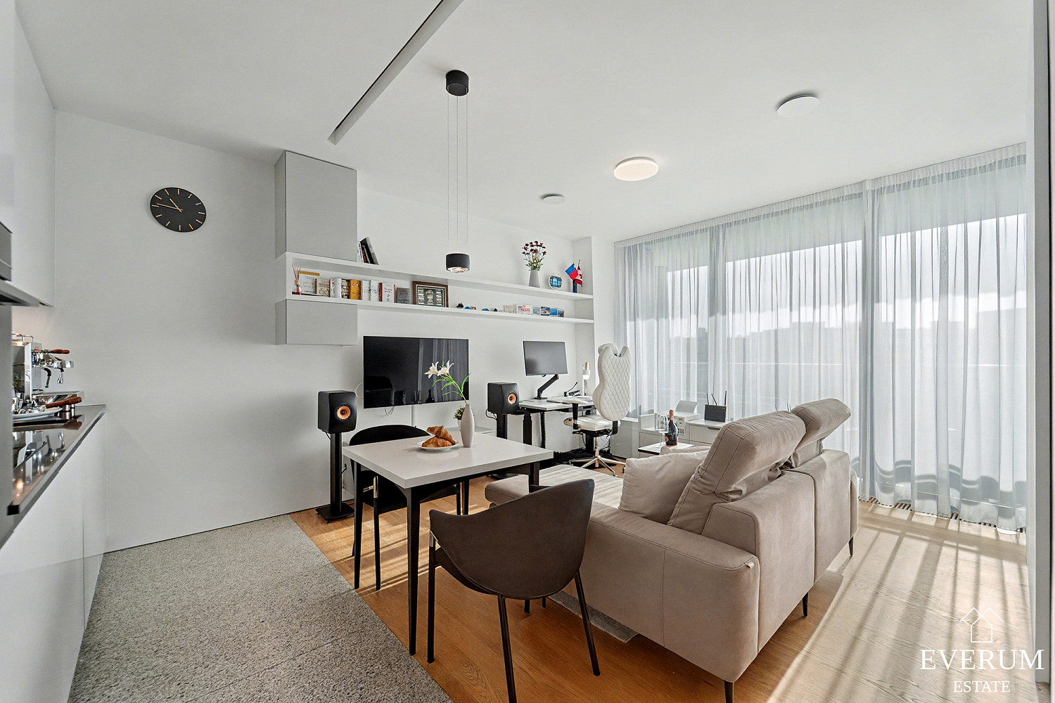 Prodej bytu 2+kk 50 m² — photo 2