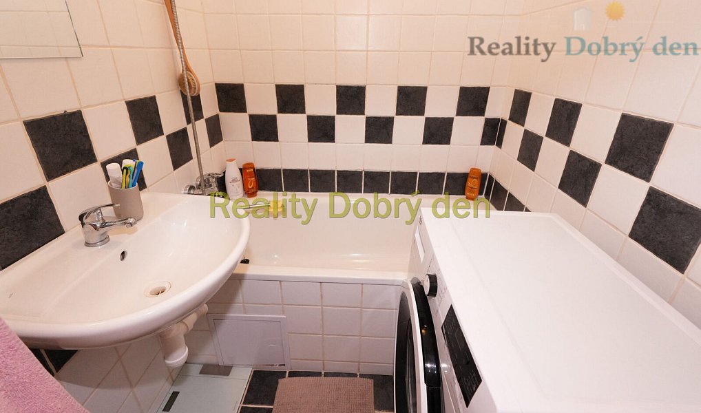 Prodej bytu 3+1 65 m², Opava – náhled fotky 18