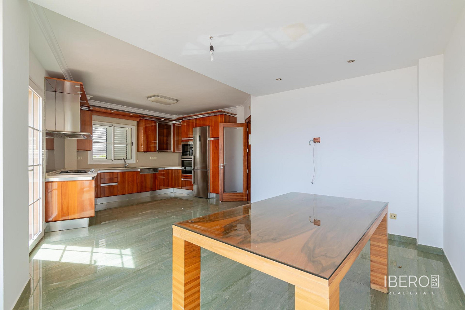 Prodej domu 561 m² s pozemkem 561 m² — photo 3