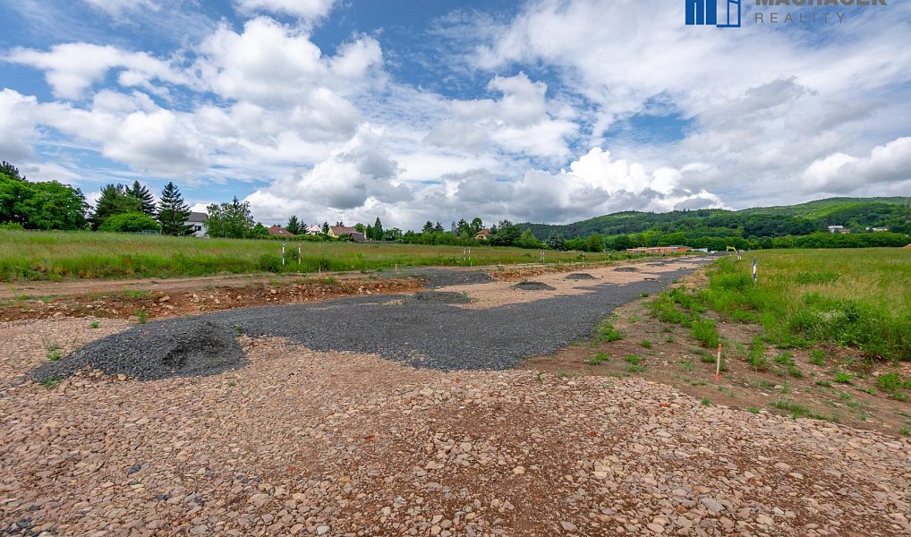 Prodej stavebního pozemku 871 m², Dubí – náhled fotky 38