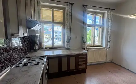 Pronájem bytu 2+1 80 m², Lochmanova, Ústí nad Orlicí