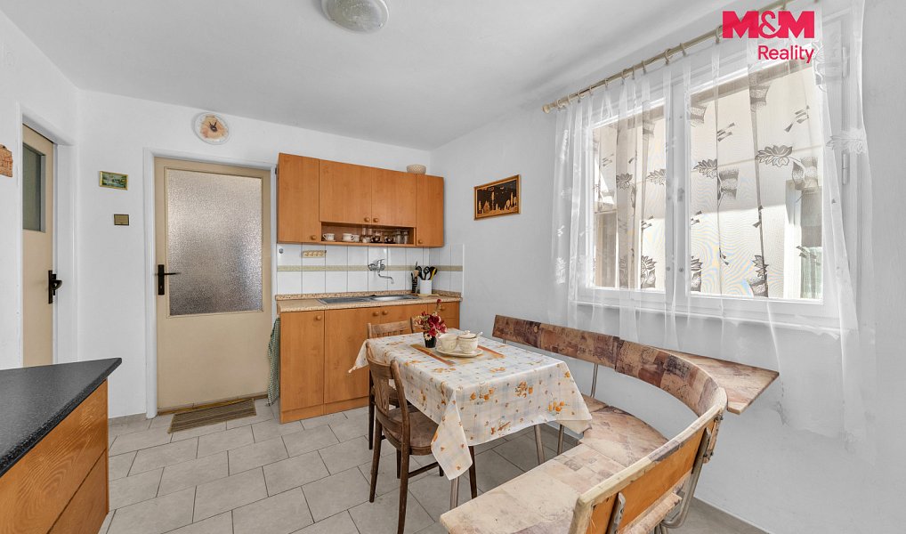 Prodej domu 678 m² s pozemkem 640 m², Úsobí – náhled fotky 12