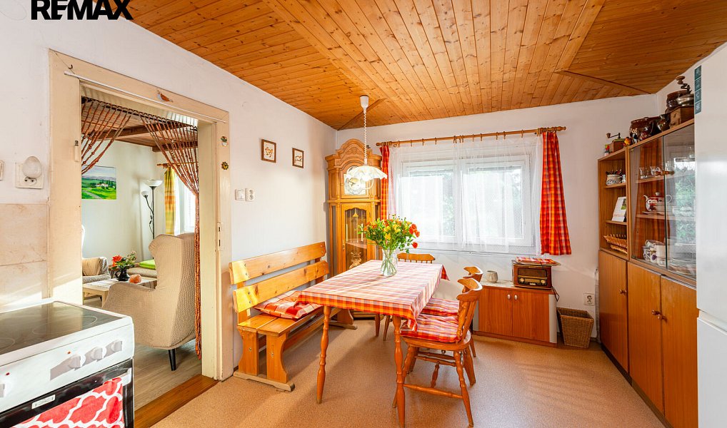 Prodej chaty/chalupy 65 m² s pozemkem 746 m², Káraný – náhled fotky 12