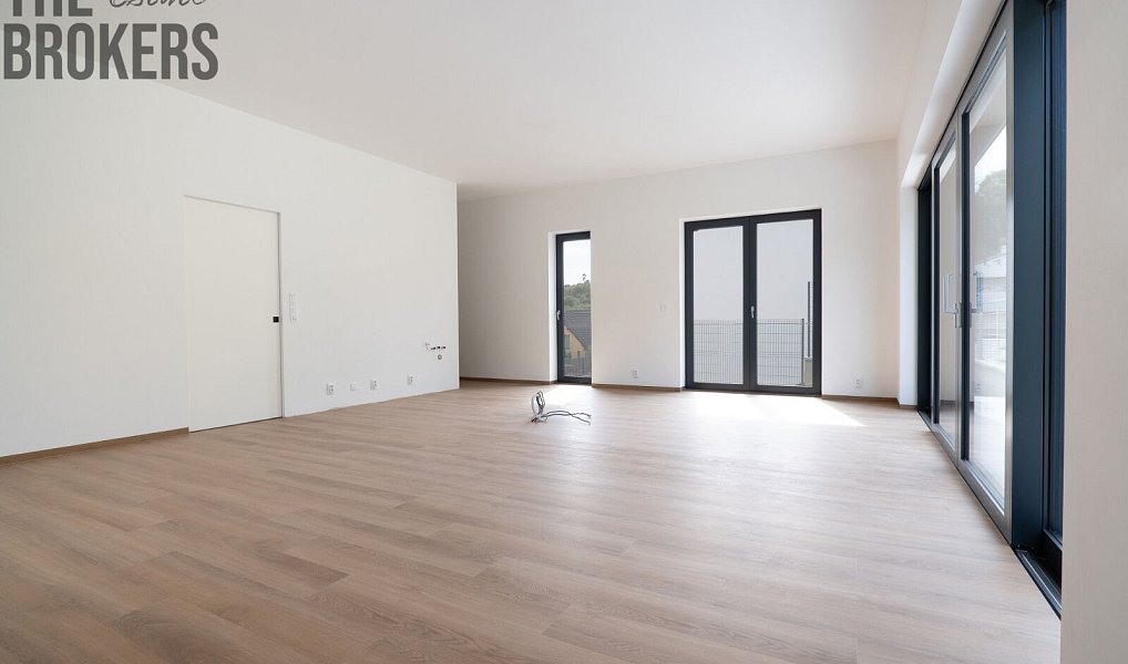 Prodej domu 306 m² s pozemkem 968 m², Chrustenice – náhled fotky 2