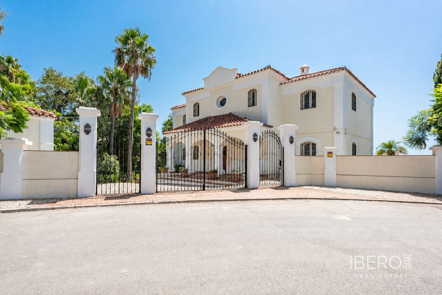 Casa 6+kk – Marbella, Nueva Andalucía - Vista 2