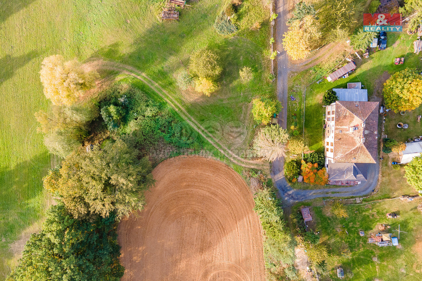 Prodej stavebního pozemku 763 m² – fotografie 2