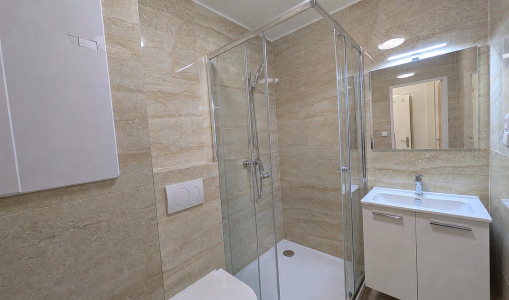 Prodej bytu 2+1 61 m², Krupka – náhled fotky 2