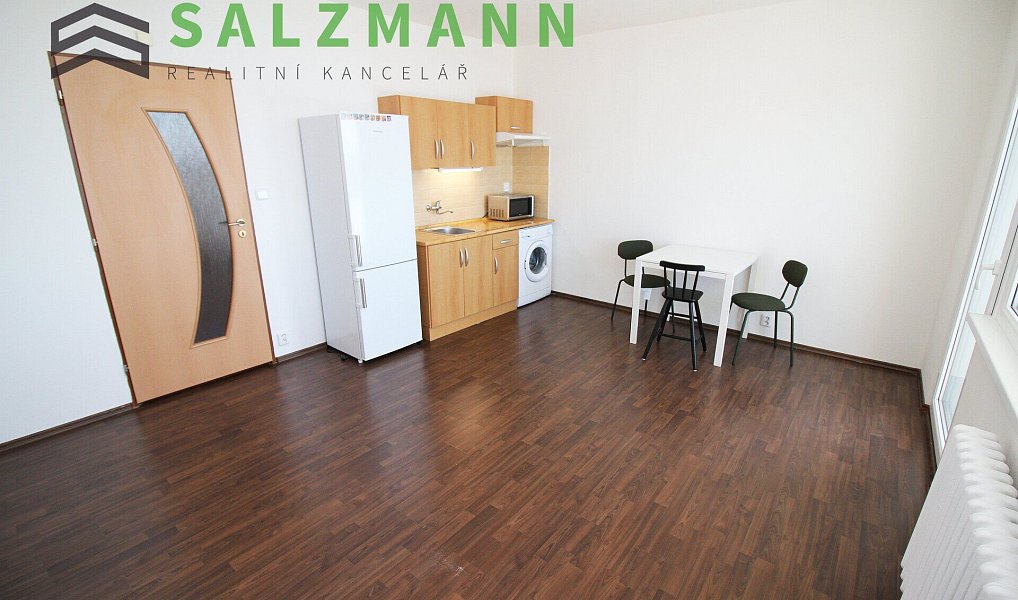 Prodej bytu 1+kk 35 m², Praha – náhled fotky 2
